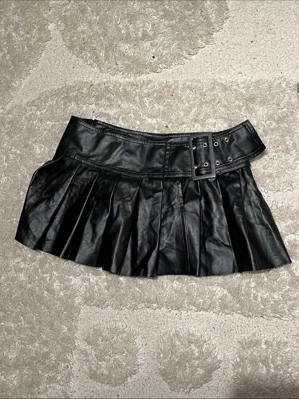 SHEIN black pleaded skirt